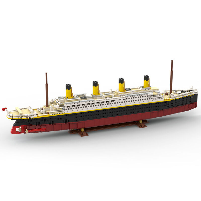 MOC-Titanic-modernes-Kreuzfahrtschiff-im-Massstab-1400-Klemmbausteine-5