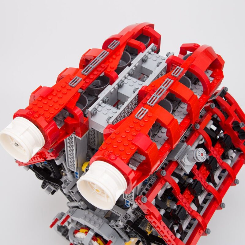 ferrari-maserati-v8-engine-klemmbausteinelesdiylesdiy-555737