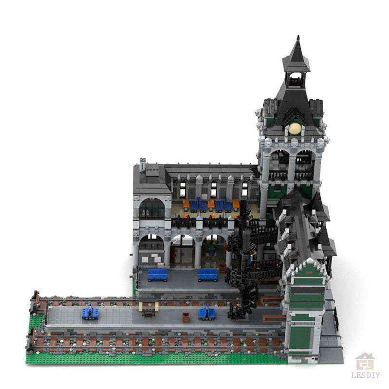 MOC-37719-Modular-Bahnhof