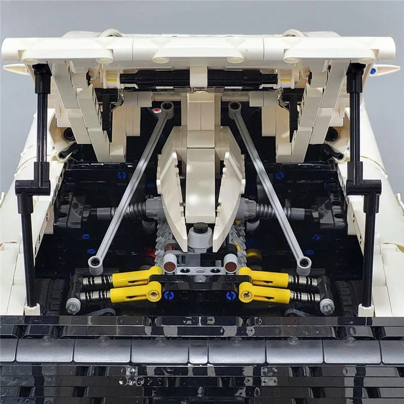 MOC-155137 Maserati MC12 (1:8) White Klemmbausteine