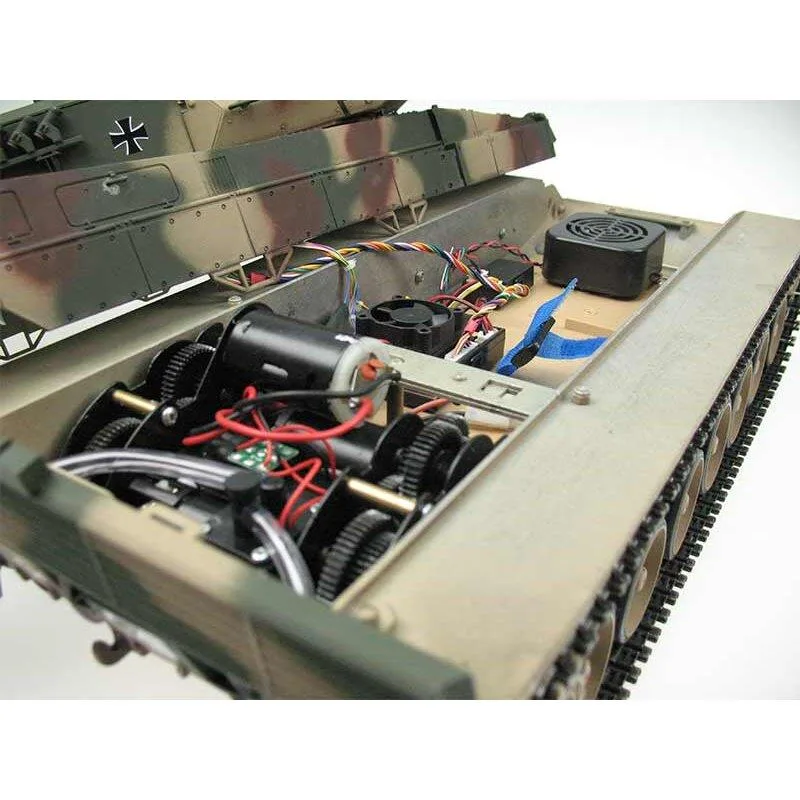 1-16-rc-leopard-2a6-ir-nato-wueste~9