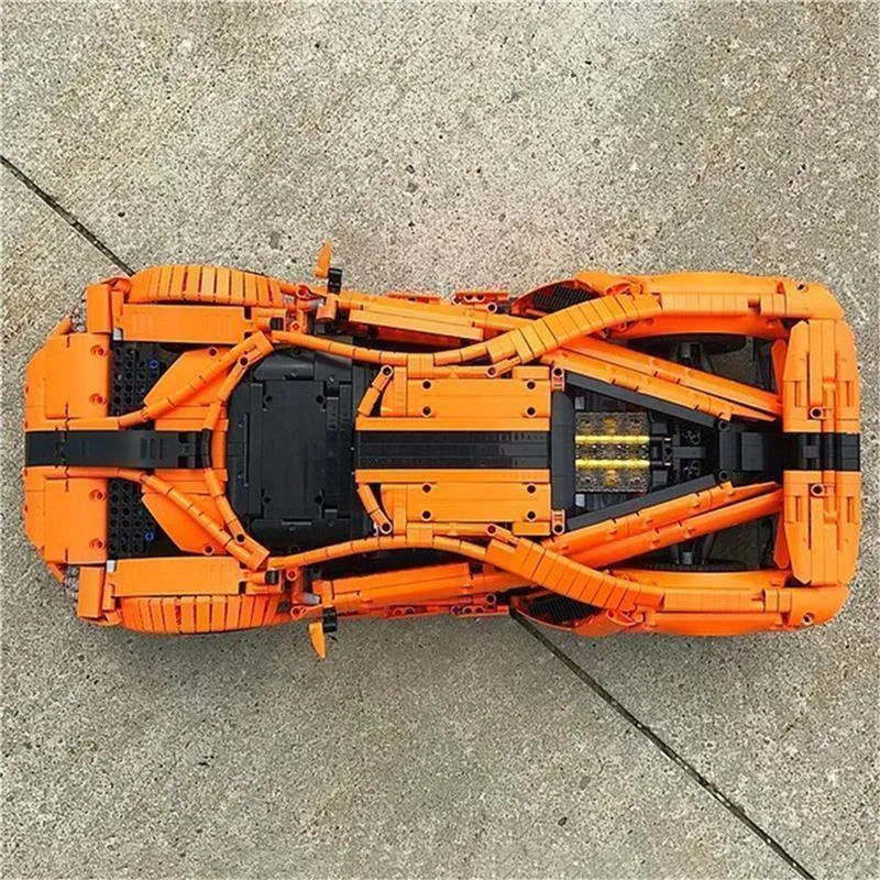 MOC-10792-FORD-GT-Klemmbausteine-3