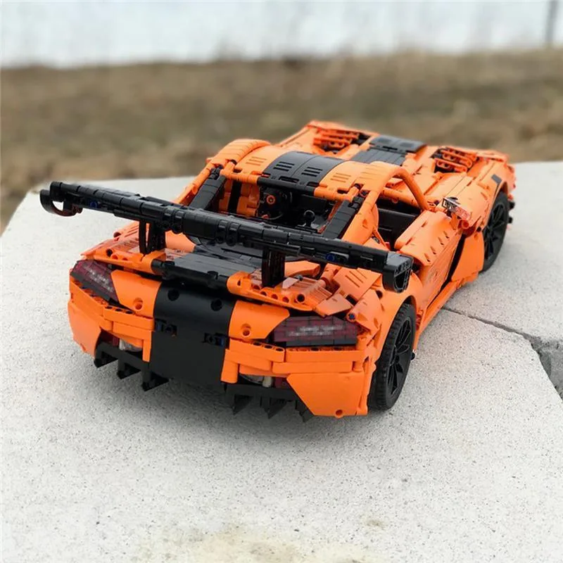 MOC-13655-Dodge-Viper-ACR-Klemmbausteine-2