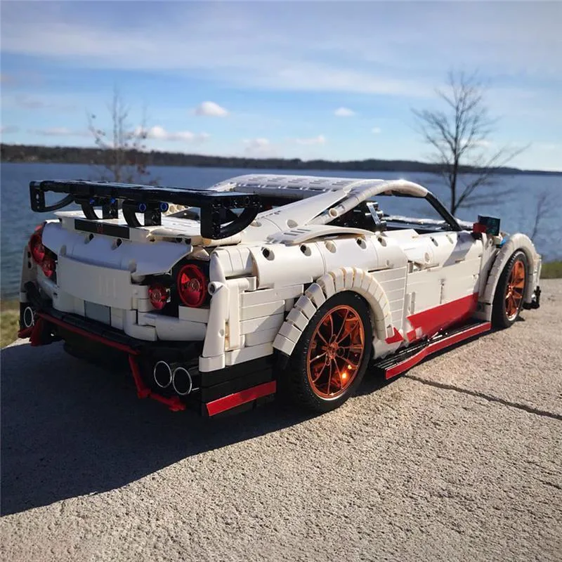 MOC-25326-Nissan-GT-R-Klemmbausteine-3