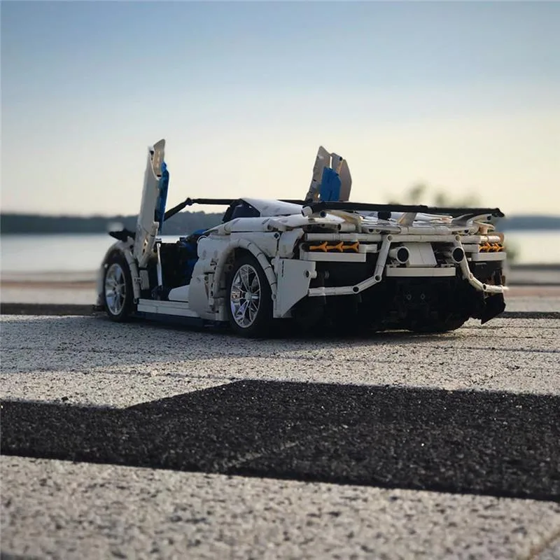 MOC-17698-Lamborghini-Aventador-SVJ-Roadster-Klemmbausteine-3