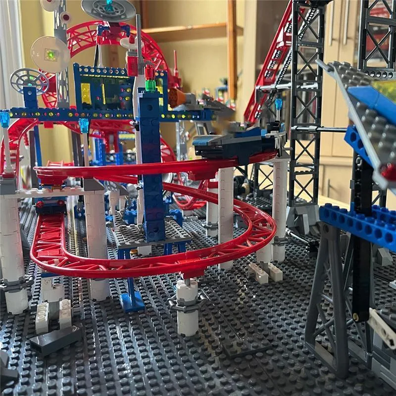 MOC-104035-Runde-Achterbahn-Klemmbausteine-3