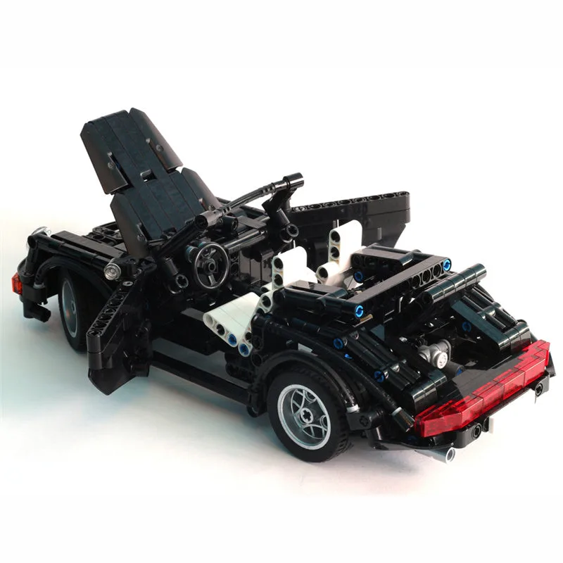 MOC-8013-Porsche-964911-Cabriolet-7