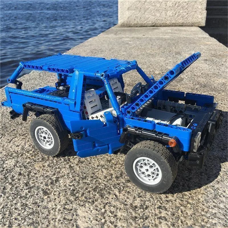 MOC-56024-Trophy-Trial-Truck-3