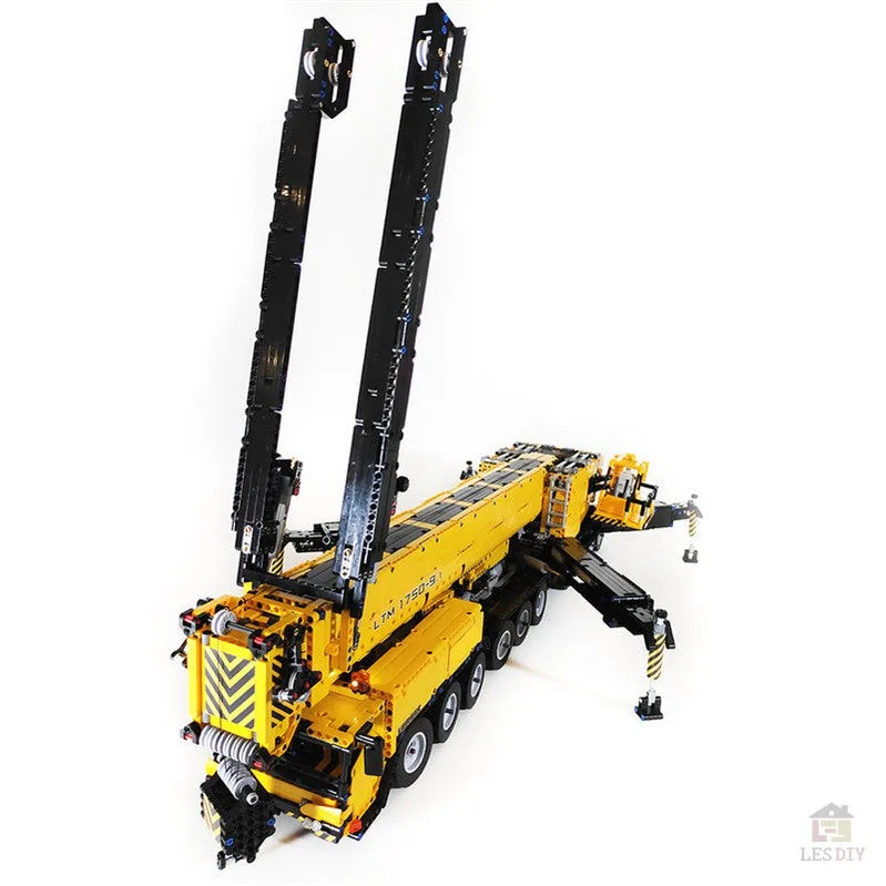 Custom-Bausteine-Technik-Liebherr-LTM1750-Kran-V3_0-mit-12-Motoren-11