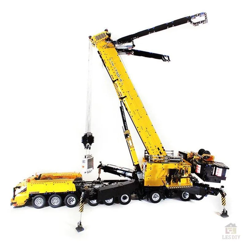 Custom-Bausteine-Technik-Liebherr-LTM1750-Kran-V3_0-mit-12-Motoren-12