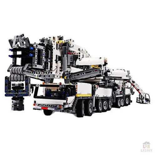 grosses-Liebherr-Kran-Modell-Klemmbausteine-Weiss-6